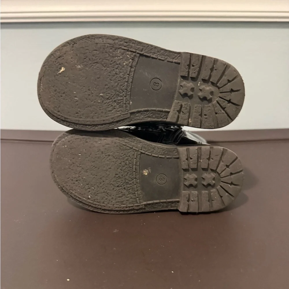 dELiA*s Shiny Black Kids Boots in Good Used Condition Size Eight Toddler